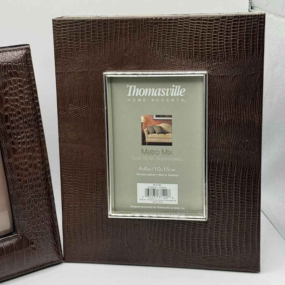 Pair Thomasville Leather Croc Embossed 4x6 Picture Frames Brown Home Decor